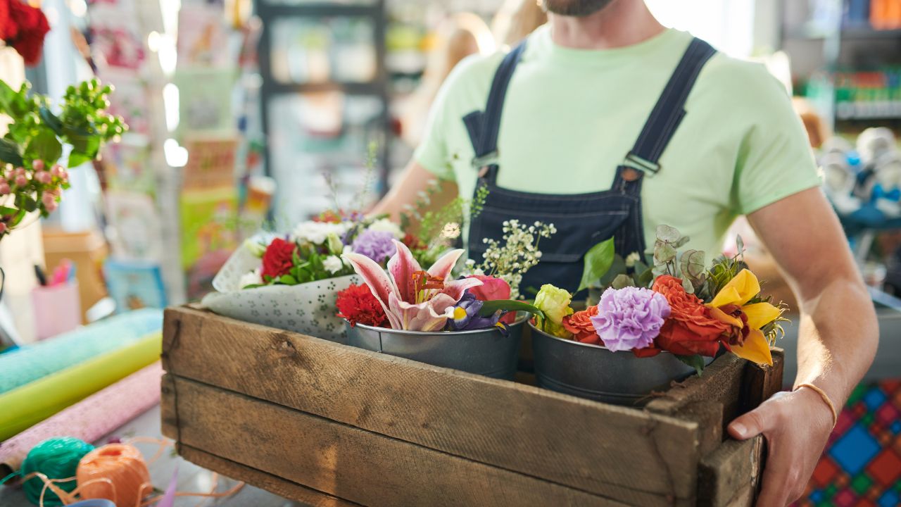 How To Send Plants And Roses To Your Loved Ones With Ease